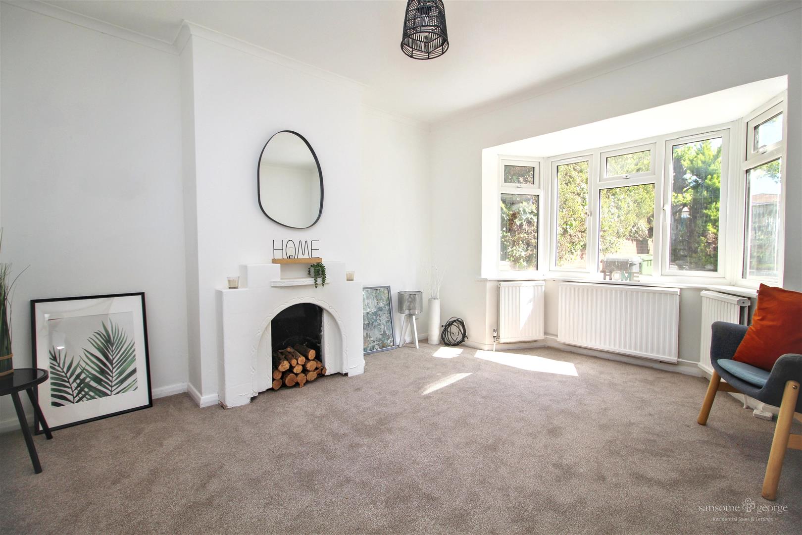 3 bed property in City Road, Reading